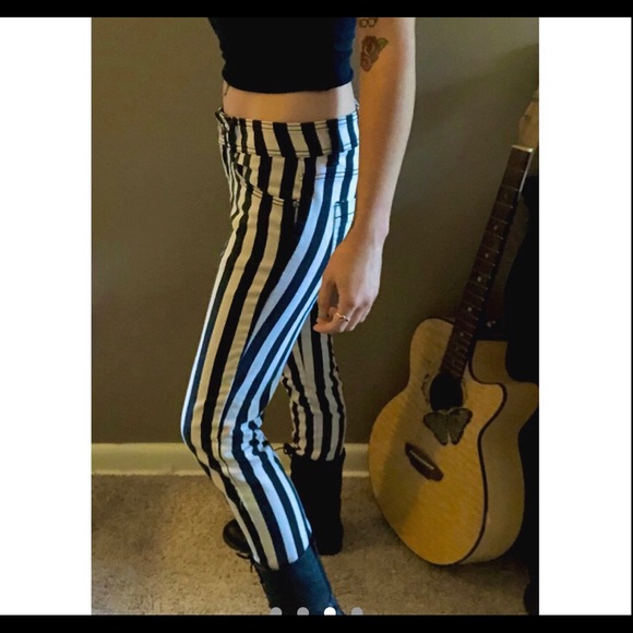 American Quality Black & White Striped Jeans Sz 5 - Picture 4 of 4